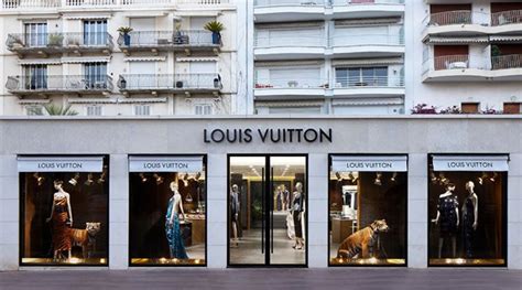 Louis Vuitton boutique Cannes